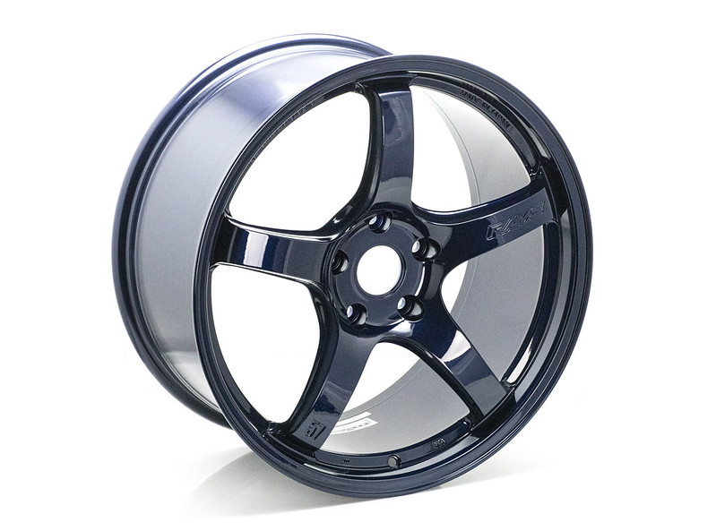 18x9.5 Gram Lights 57CR Milano Red 5x114.3 Bolt Pattern / +38mm Offset main image 1